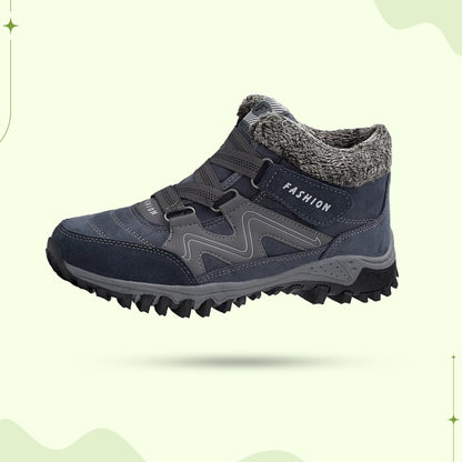 Women's fur-lined winter walking and trekking shoes