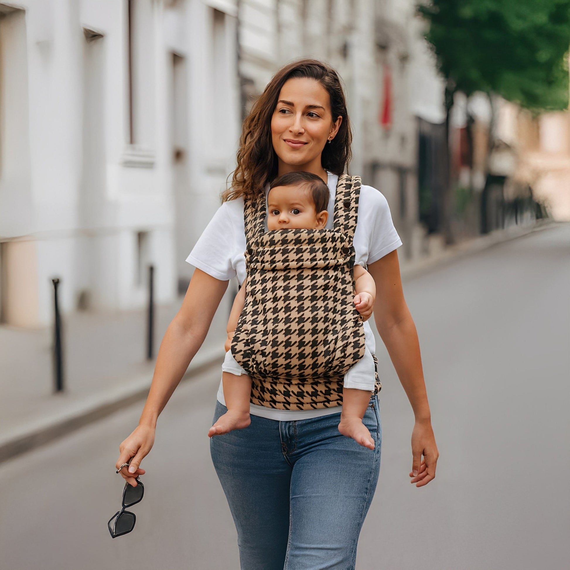 Classic ergonomic baby carrier for newborn to toddler