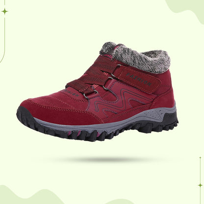 Women's fur-lined winter walking and trekking shoes