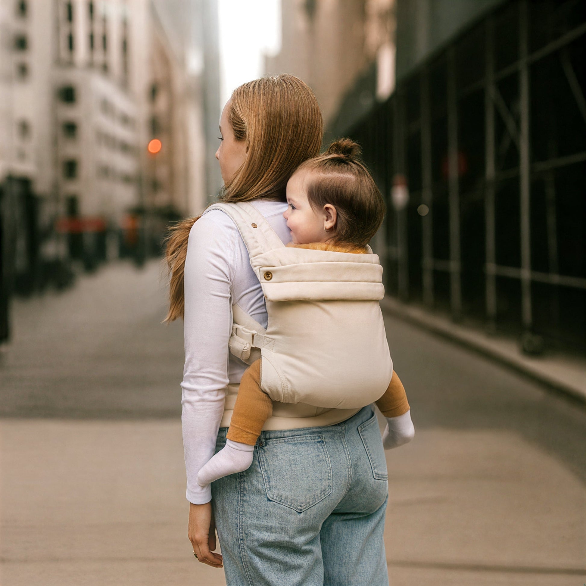 Classic ergonomic baby carrier for newborn to toddler