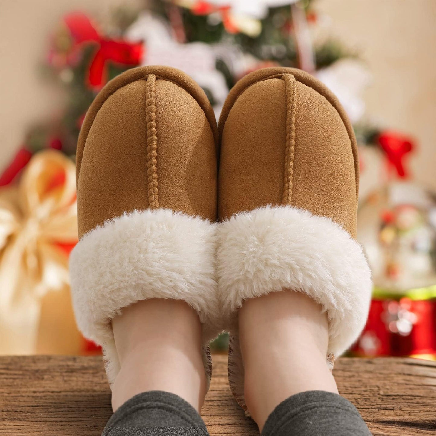 Comfy wool slippers with suede upper