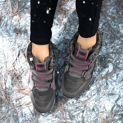 Women's fur-lined winter walking and trekking shoes