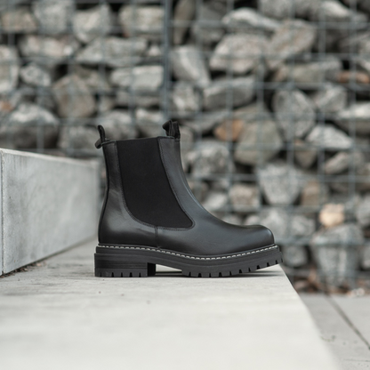 Women's Chelsea ankle boots classic style