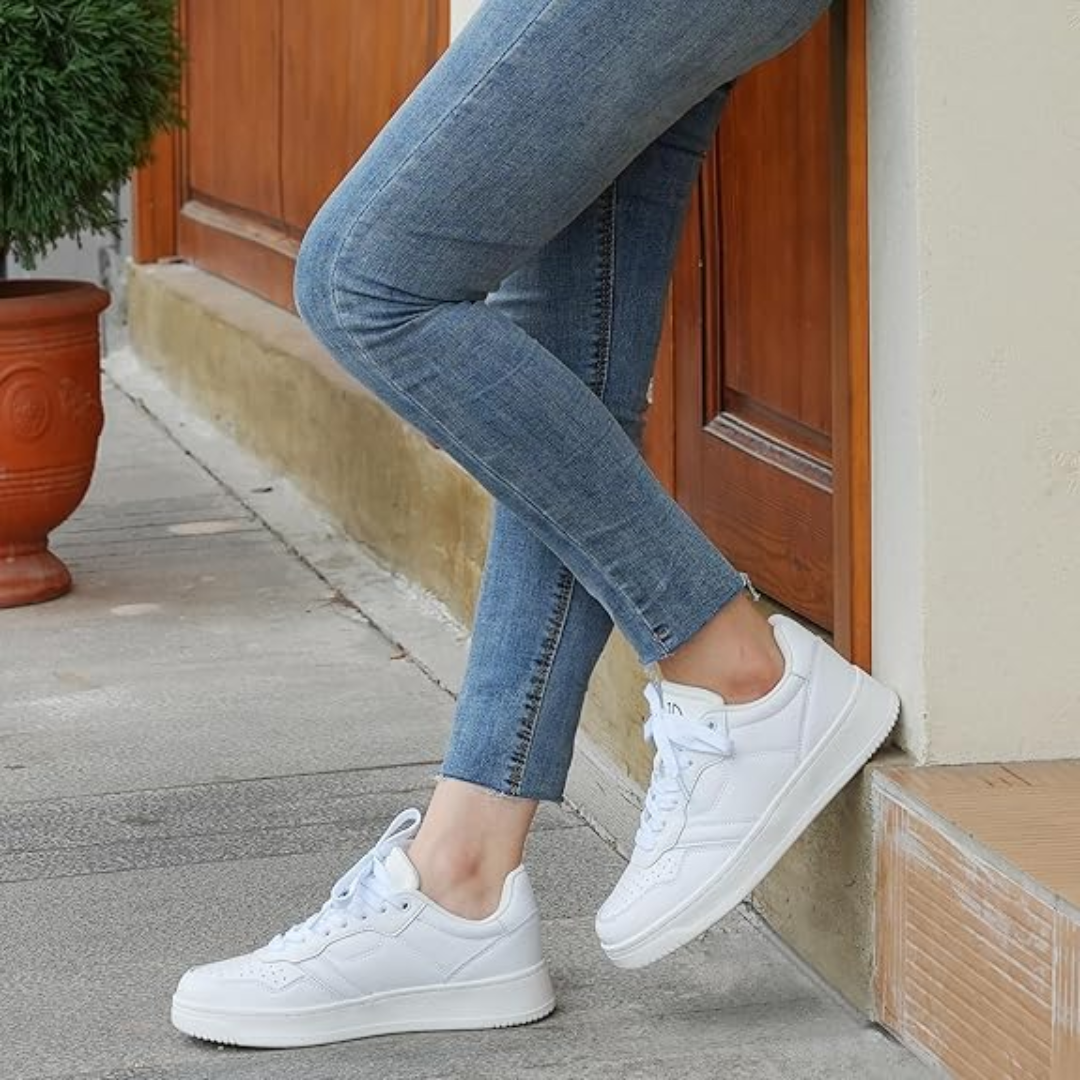 Women's classic courtside style and comfort sneakers