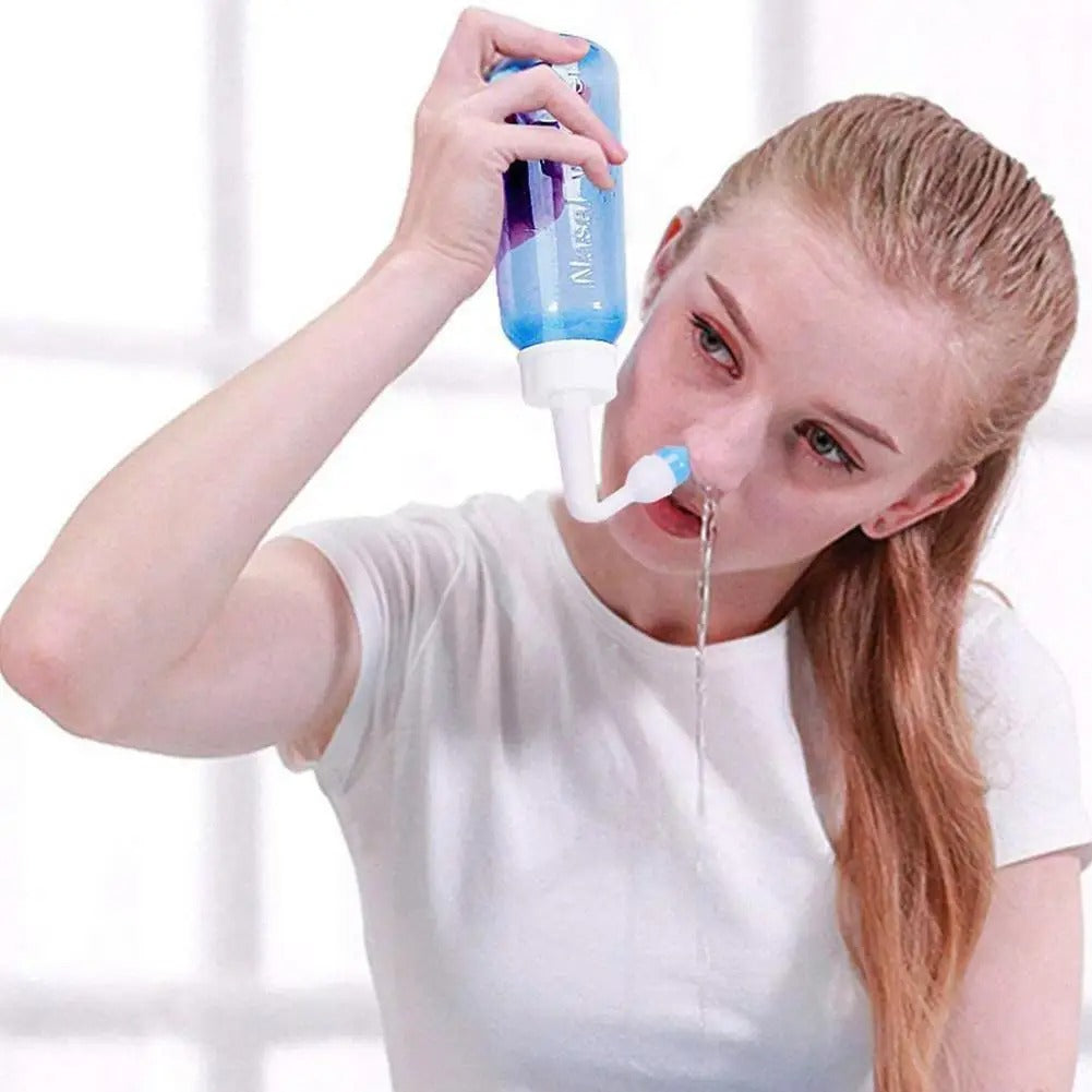 Nasal rinse bottle deep cleansing for allergy relief