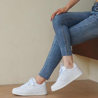 Women's classic courtside style and comfort sneakers