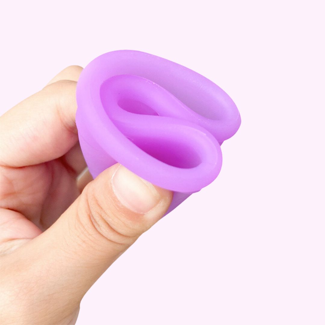 Medical-grade silicone reusable menstrual cup with 12-hour leak protection