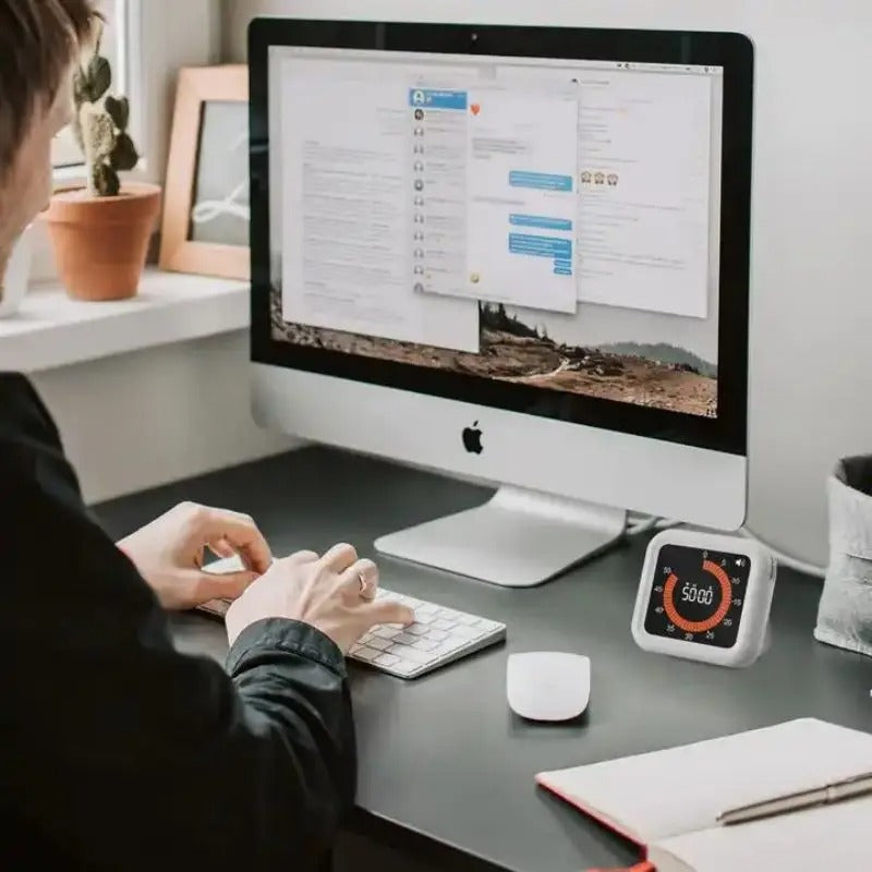 Visual focus silent countdown timer for work and study