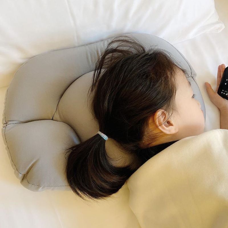 Comfort cloud plush sleep pillow for side and back sleepers
