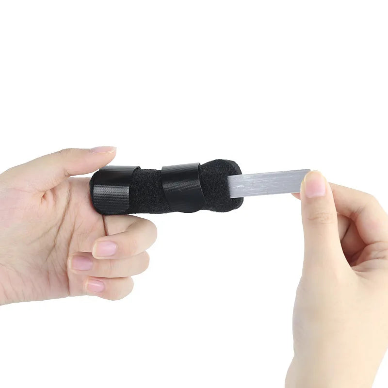 Adjustable trigger finger splint resting brace for tendon recovery