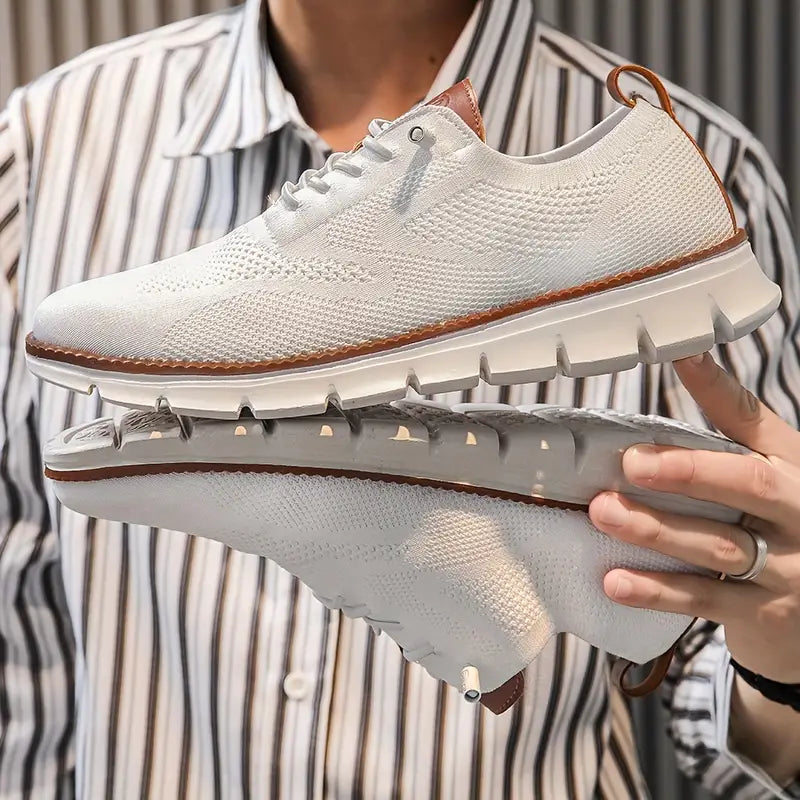 Men's lightweight stretch lace-up breathable shoes