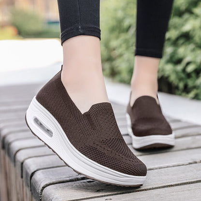 Everyday comfort breathable slip-on women's walking shoes