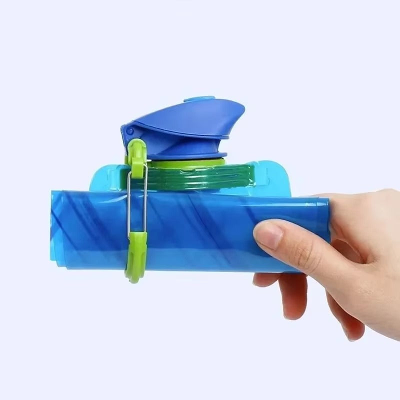 Foldable collapsible water bottle for hiking and travel