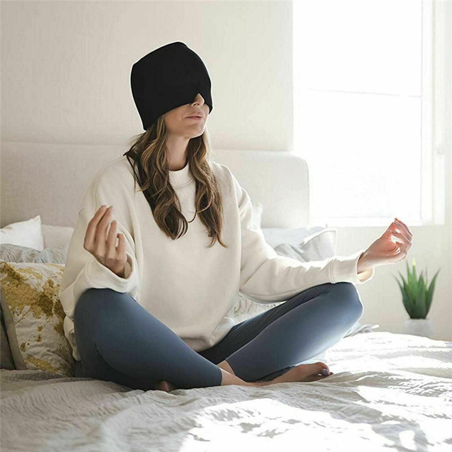 Wearable gel ice cap migraine relief hat with 360 degree cold compression
