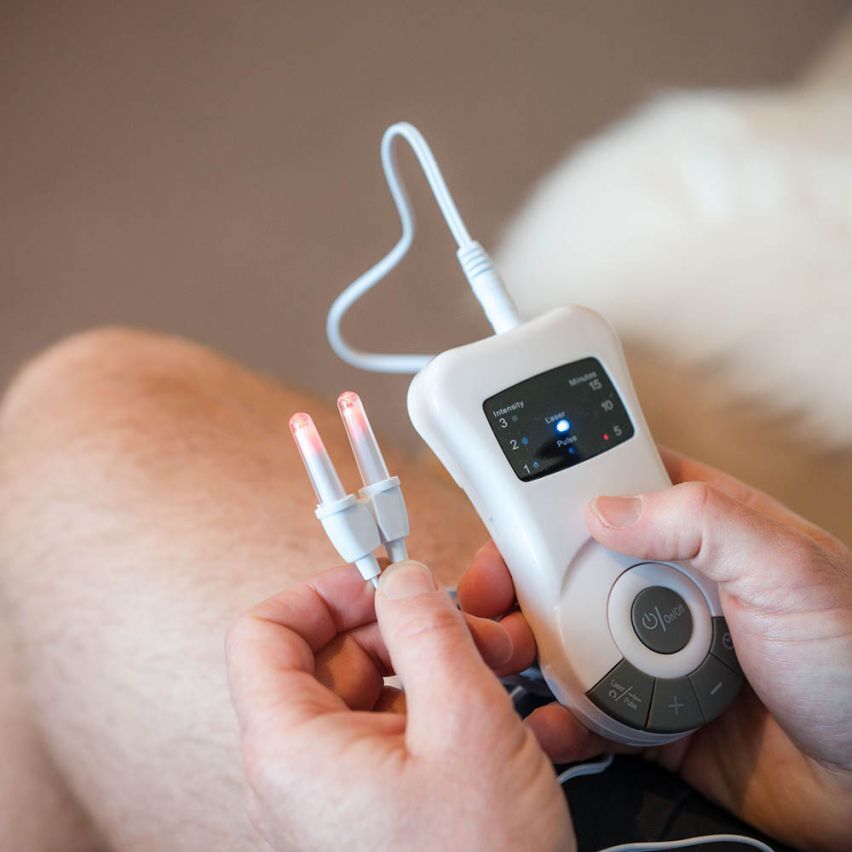 Red light therapy nasal device with low-level laser for rhinitis and sinusitis