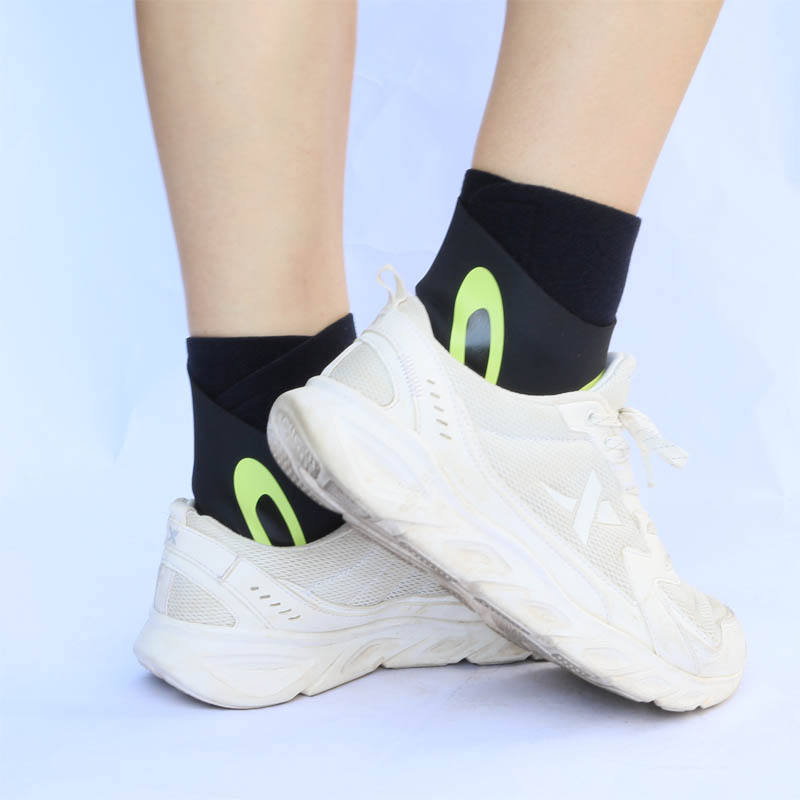 Adjustable ankle and plantar fasciitis compression wrap brace