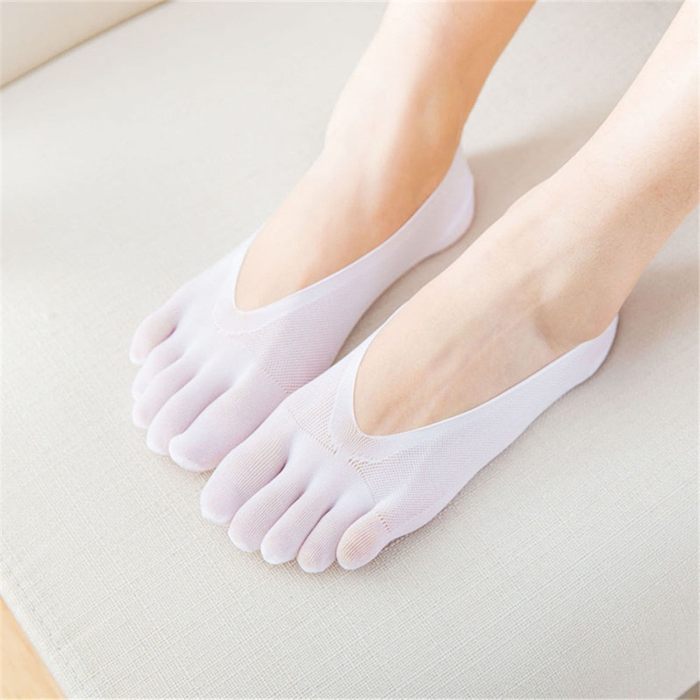 Five-toe compression socks for bunion alignment and blister prevention